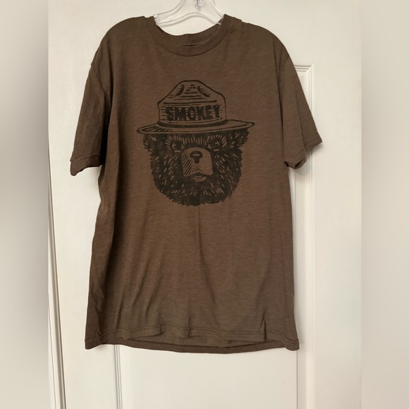 Smokey Bear Brown T-Shirt - Picture 4 of 4